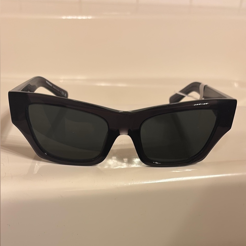 Burberry Black Rectangular Sunglasses with Dark Lenses